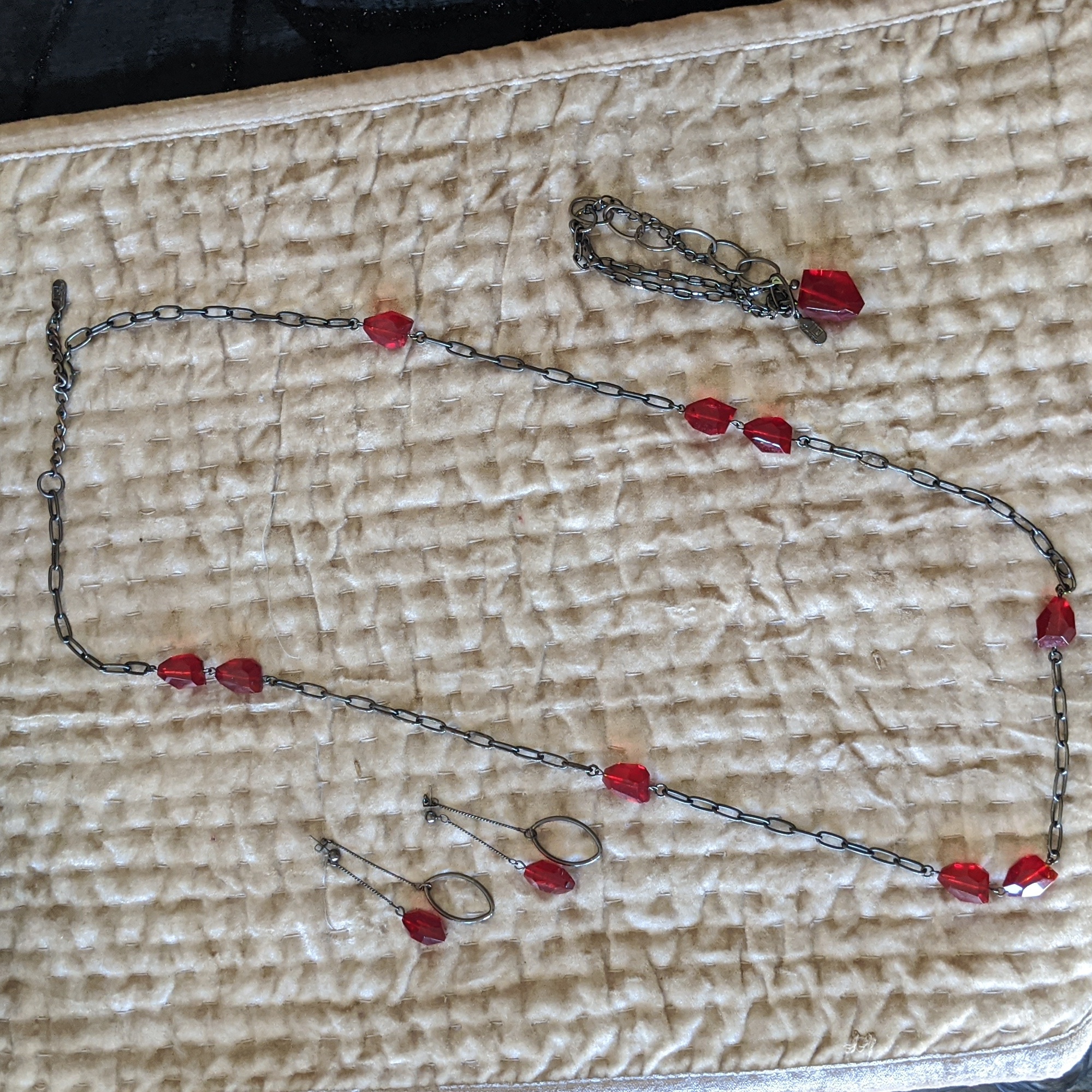 Jlo Vintage Necklace Set 20$